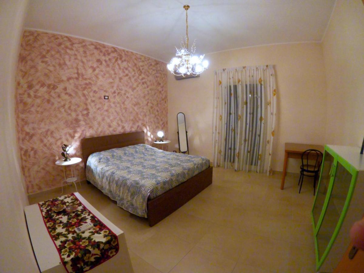 Mamma Loretta' House Hotel Biancavilla Buitenkant foto