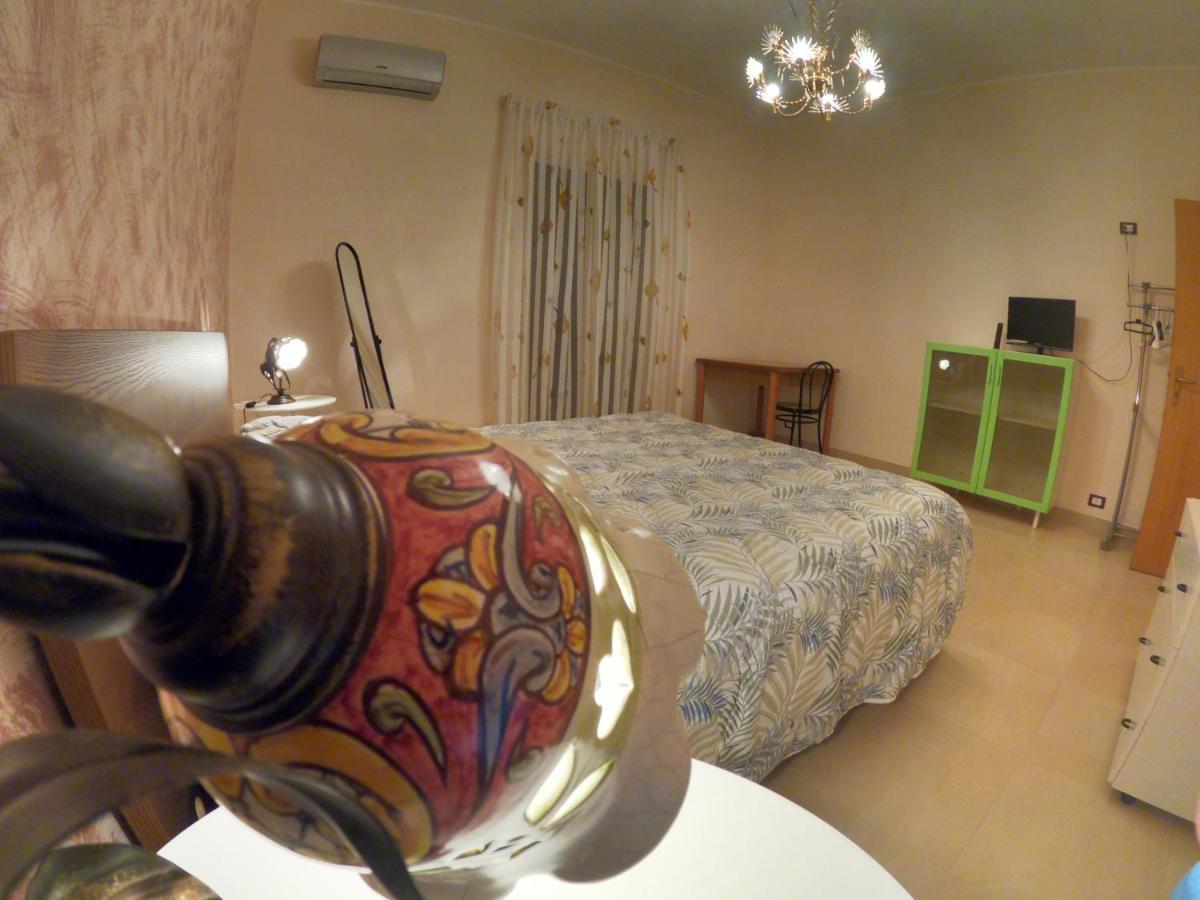 Mamma Loretta' House Hotel Biancavilla Buitenkant foto